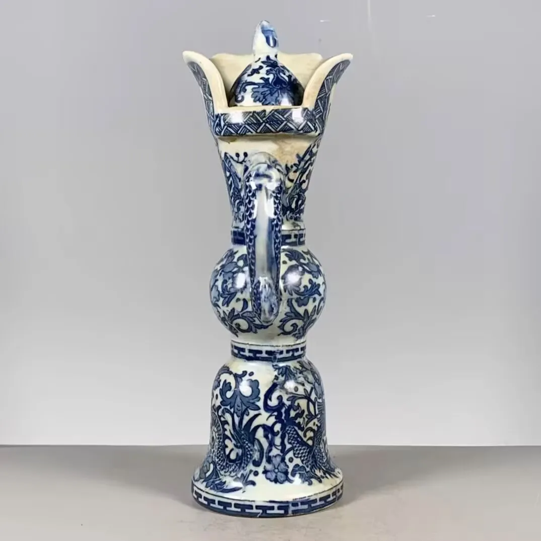 Estatuetas cerâmicas antigas c - Office Furniture Second Hand avaliação e preço
