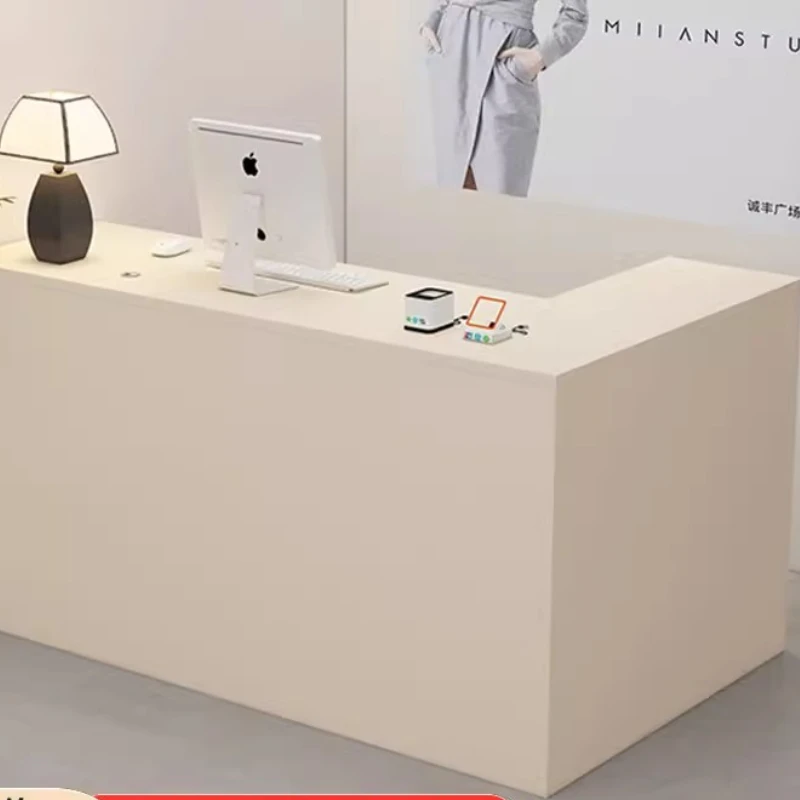 Balcões de Recepção Curvos par - Office Furniture Rental avaliação e preço