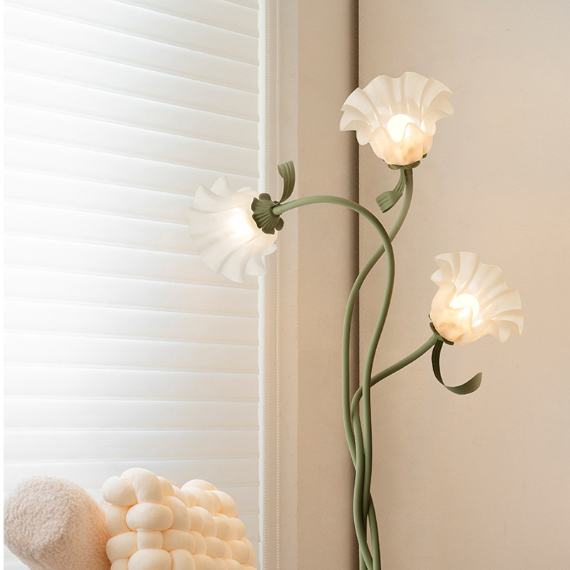 Lily Flower Lâmpada de Assoalh - Floor Lamp Arched avaliação e preço
