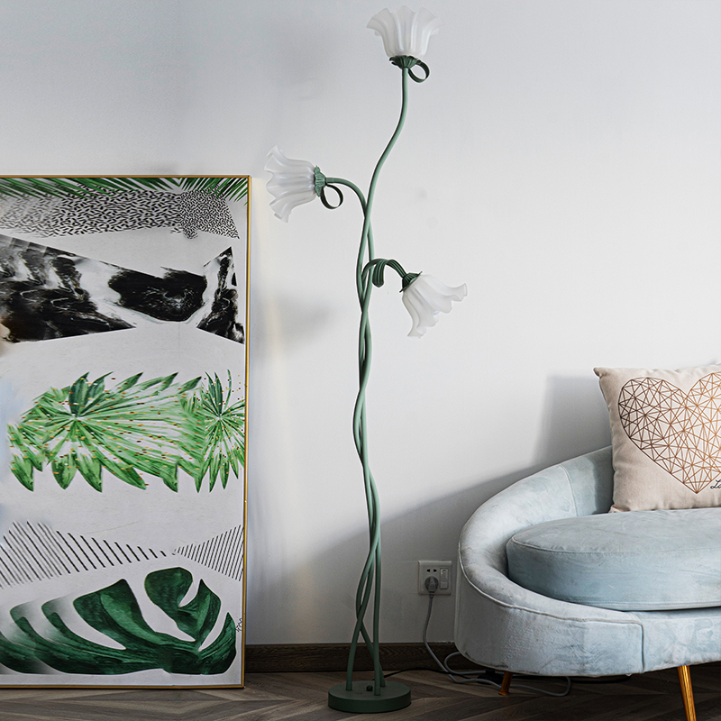 Lily Flower Lâmpada de Assoalh - Floor Lamp Arched avaliação e preço